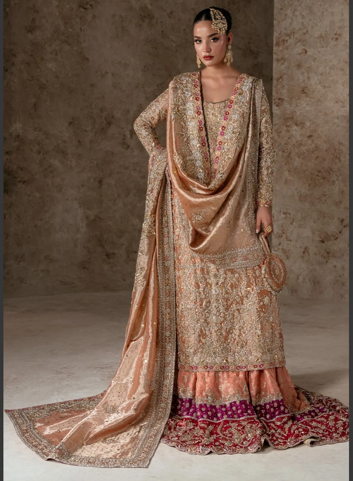 Noor-e-Zar
